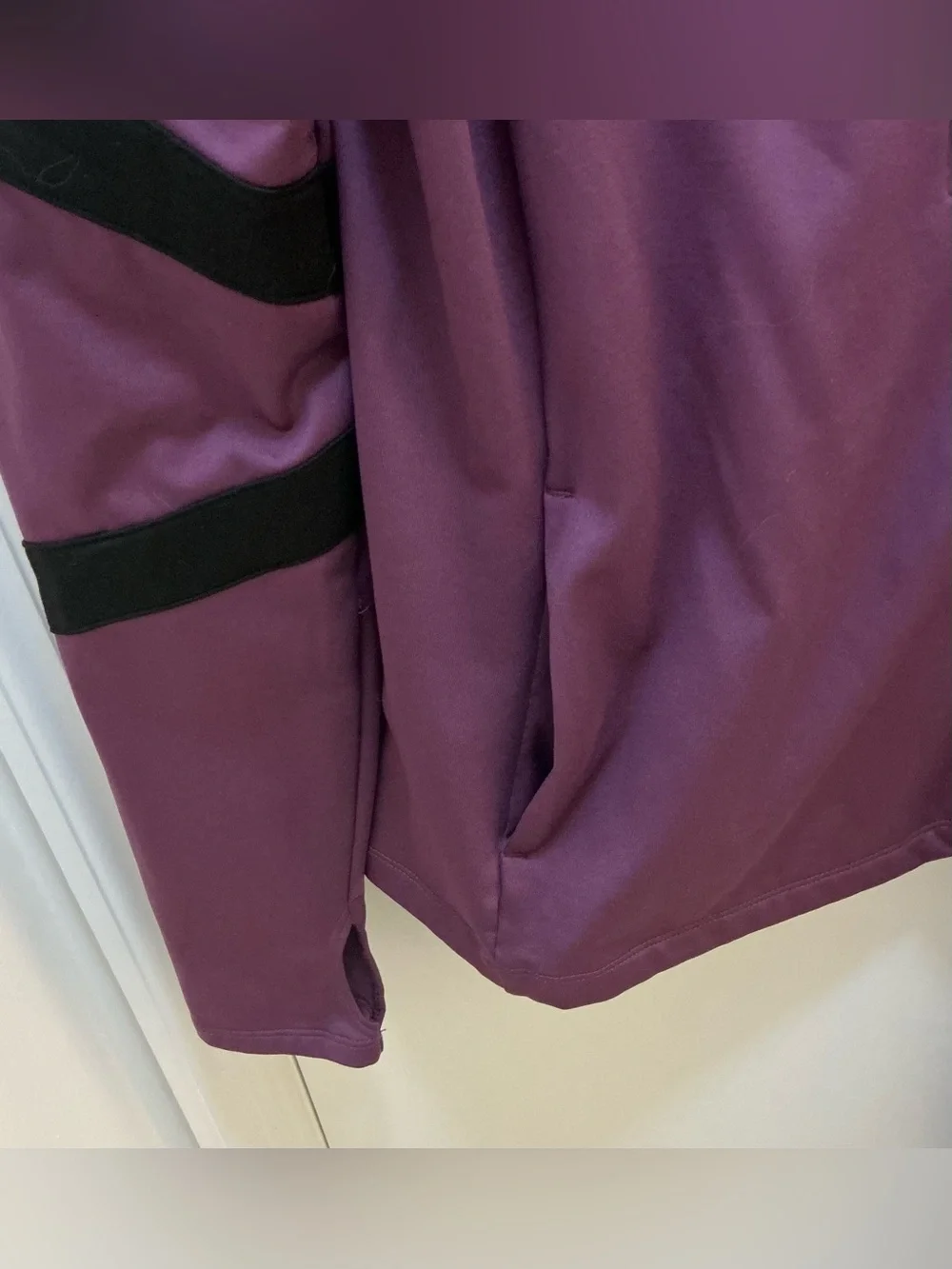 PINK VS Quarter-Zip Pullover & Legging Set — Plum and Black - Picture 4 of 5